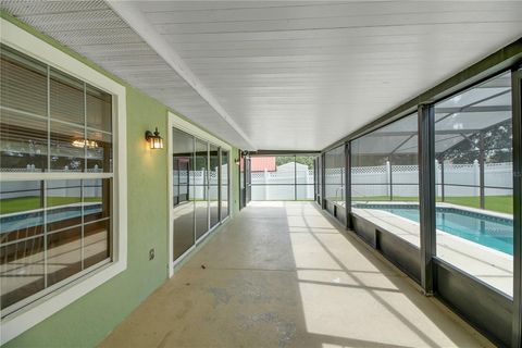 Tiny photo for 317 Woodland Trail, Lady Lake, FL 32159 (MLS # G5112589)