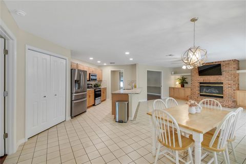 Tiny photo for 317 Woodland Trail, Lady Lake, FL 32159 (MLS # G5112589)
