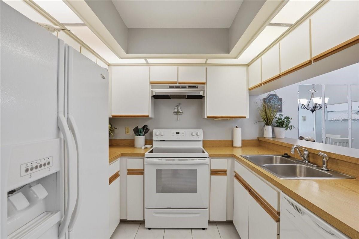 BIRD BAY V - Residential