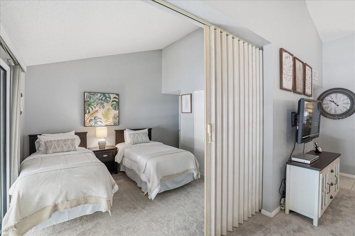 BIRD BAY V - Residential