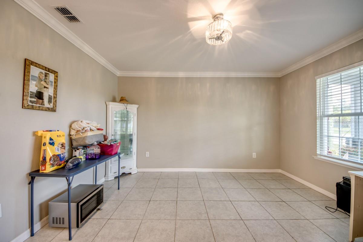 Casas a venda 4 - Jen Dantas 640 ENCARNACION STREET