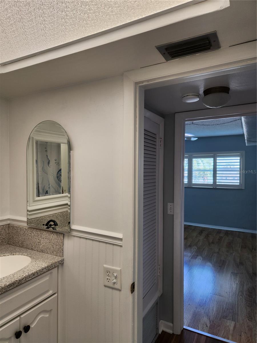 SYLVETTE CONDO - Residential Lease