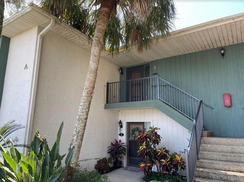 Condominium in HAINES CITY FL 2 BUCK CIRCLE.jpg