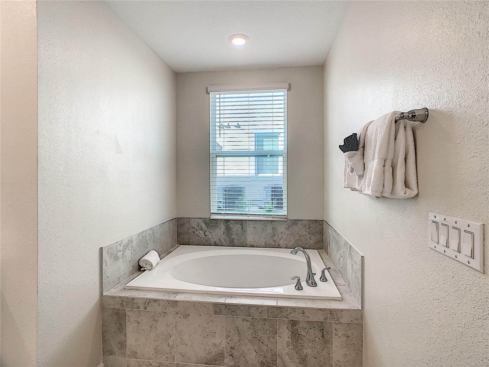 CHAMPIONSGATE CONDO PH 8 - Residential