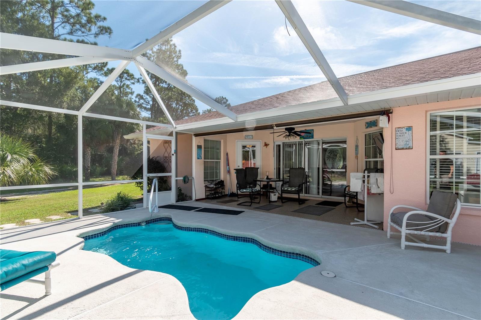 CRYSTAL MANOR - Residential