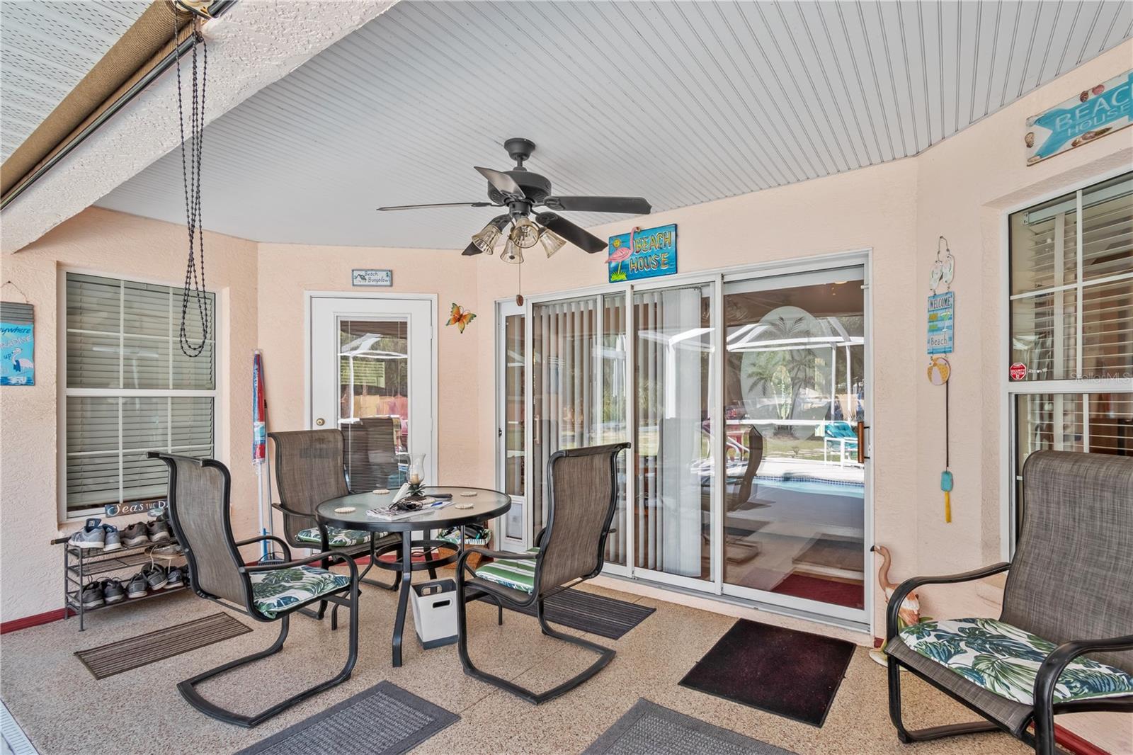 CRYSTAL MANOR - Residential