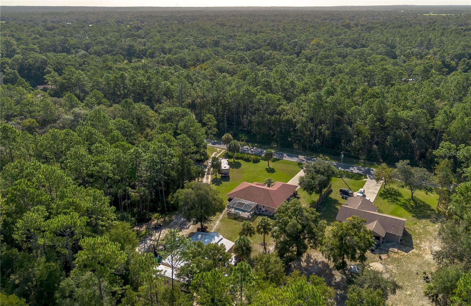 CRYSTAL MANOR - Residential