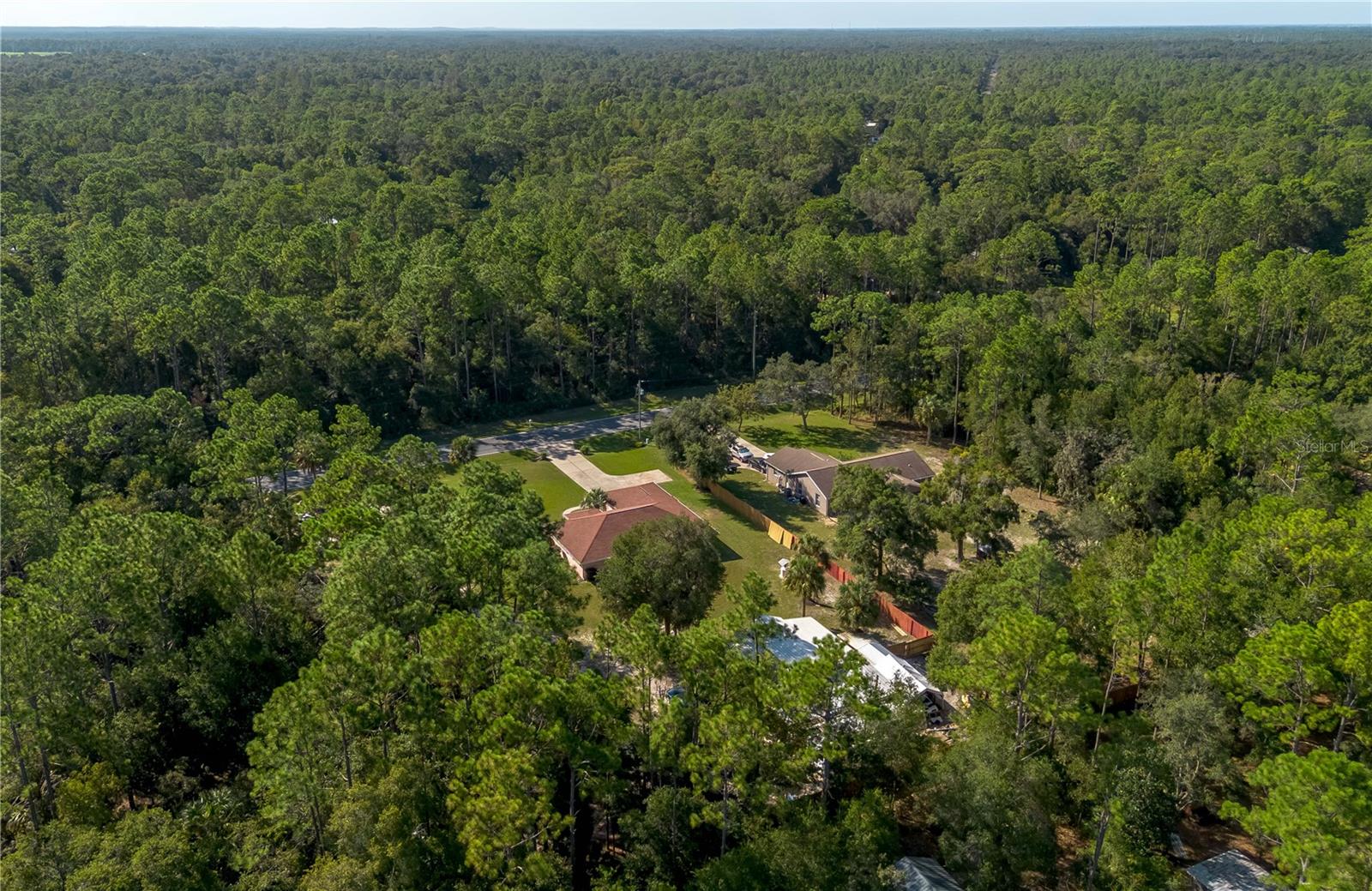 CRYSTAL MANOR - Residential