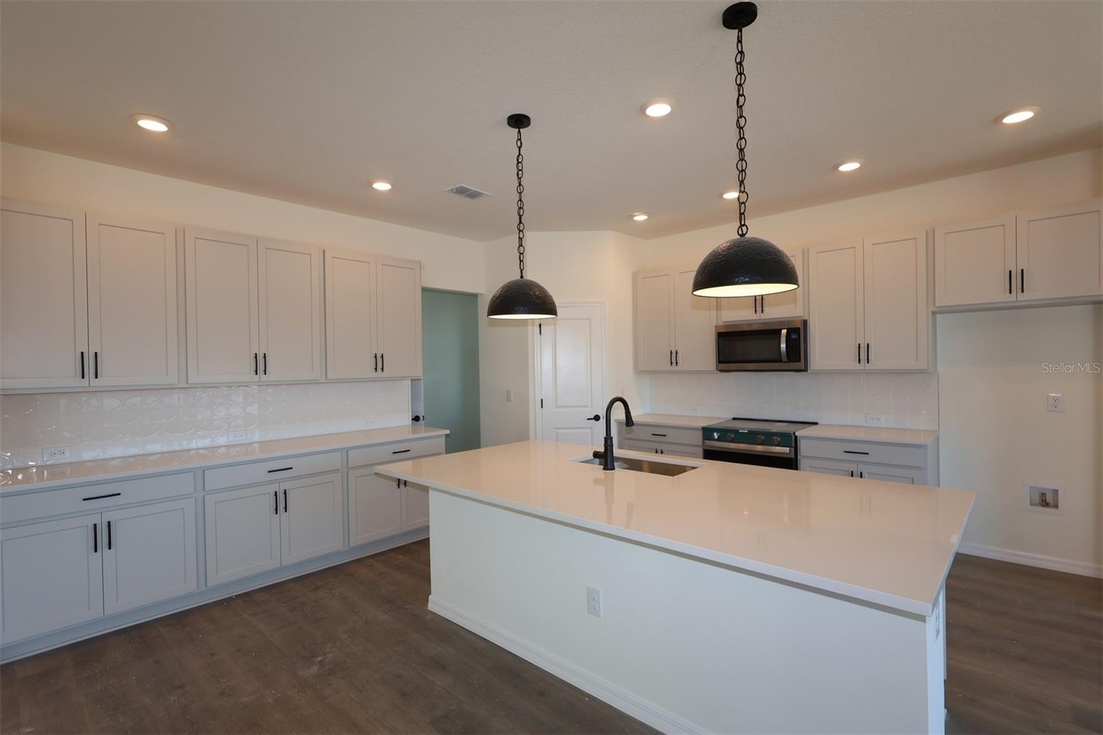 EASTLYN - Residential