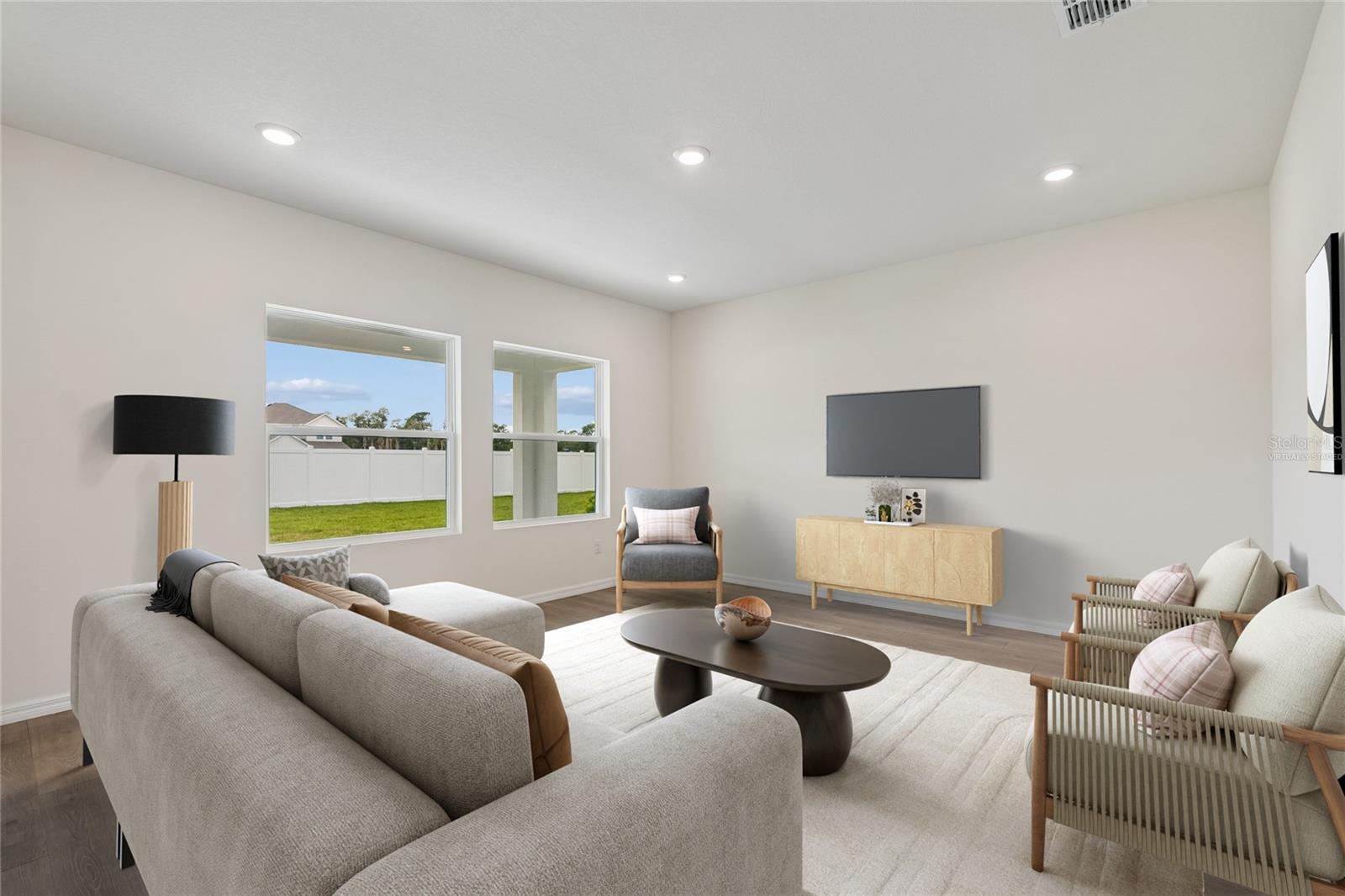 EASTLYN - Residential