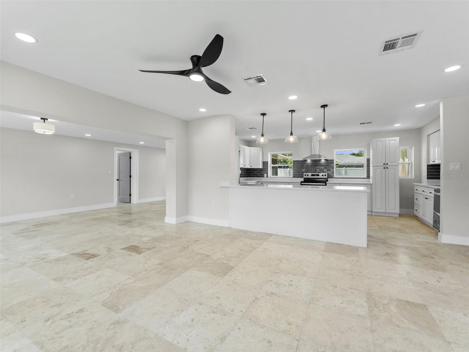 1242 BERMUDA STREET