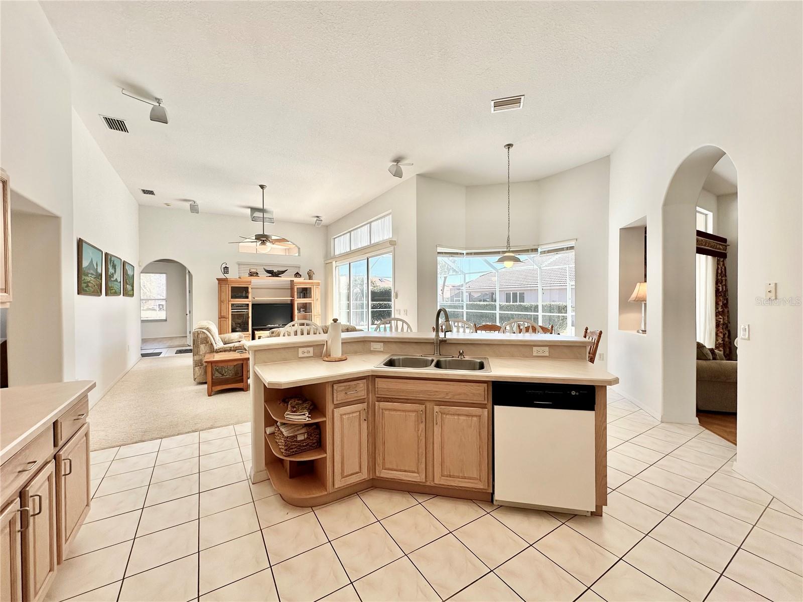 HILLSIDE SOUTH - Residential