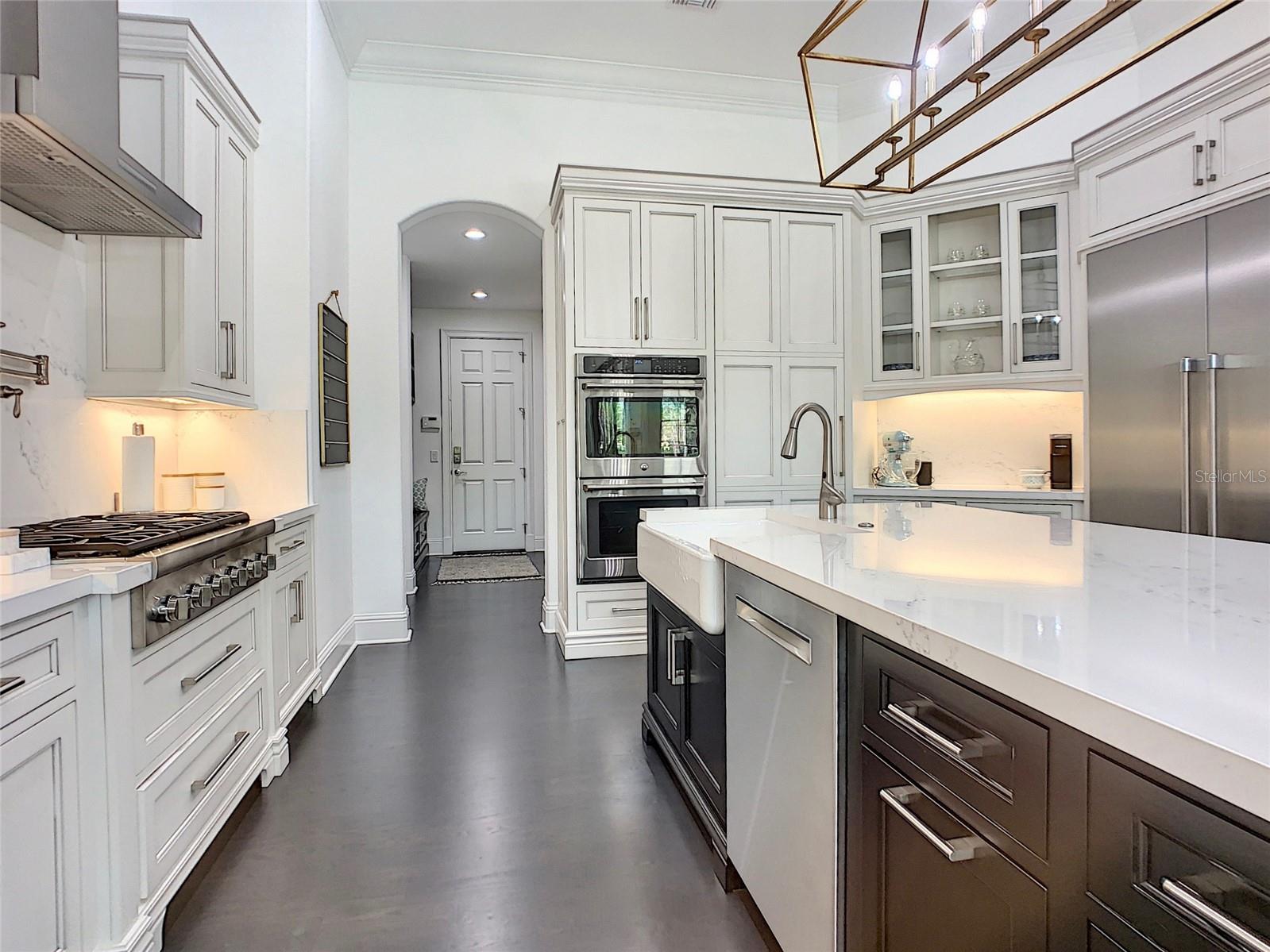 KEENES POINTE - Residential