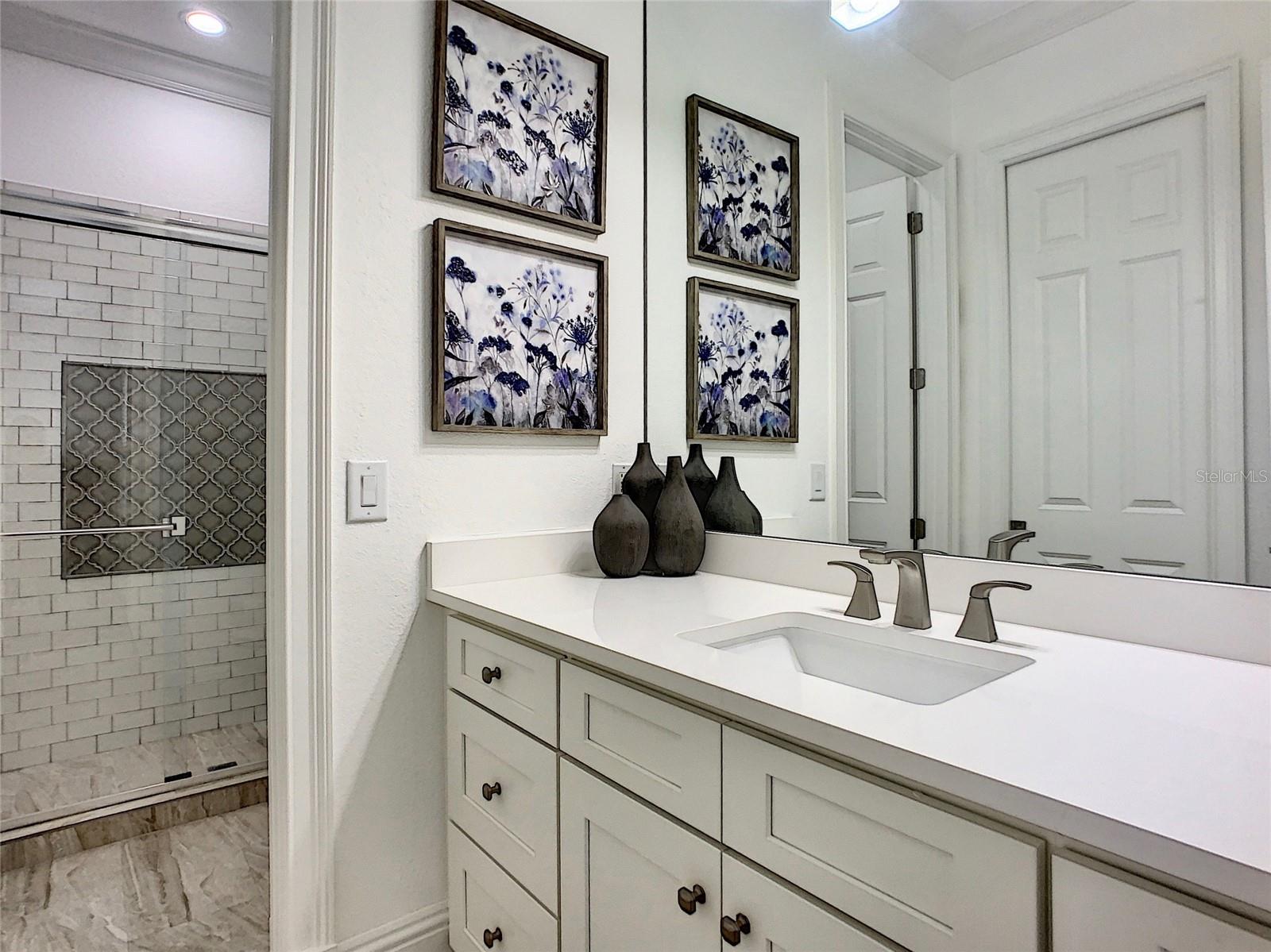 KEENES POINTE - Residential