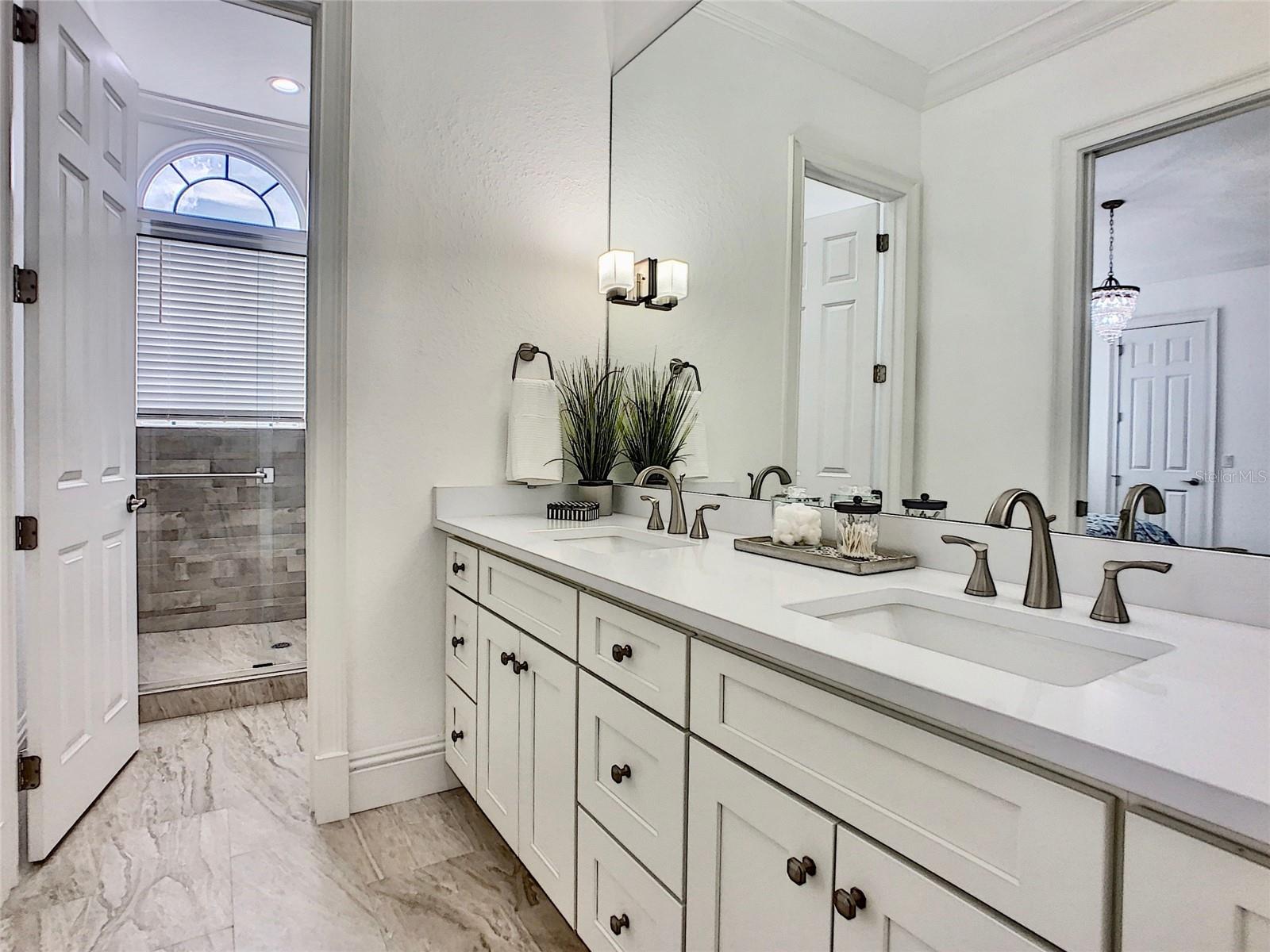 KEENES POINTE - Residential