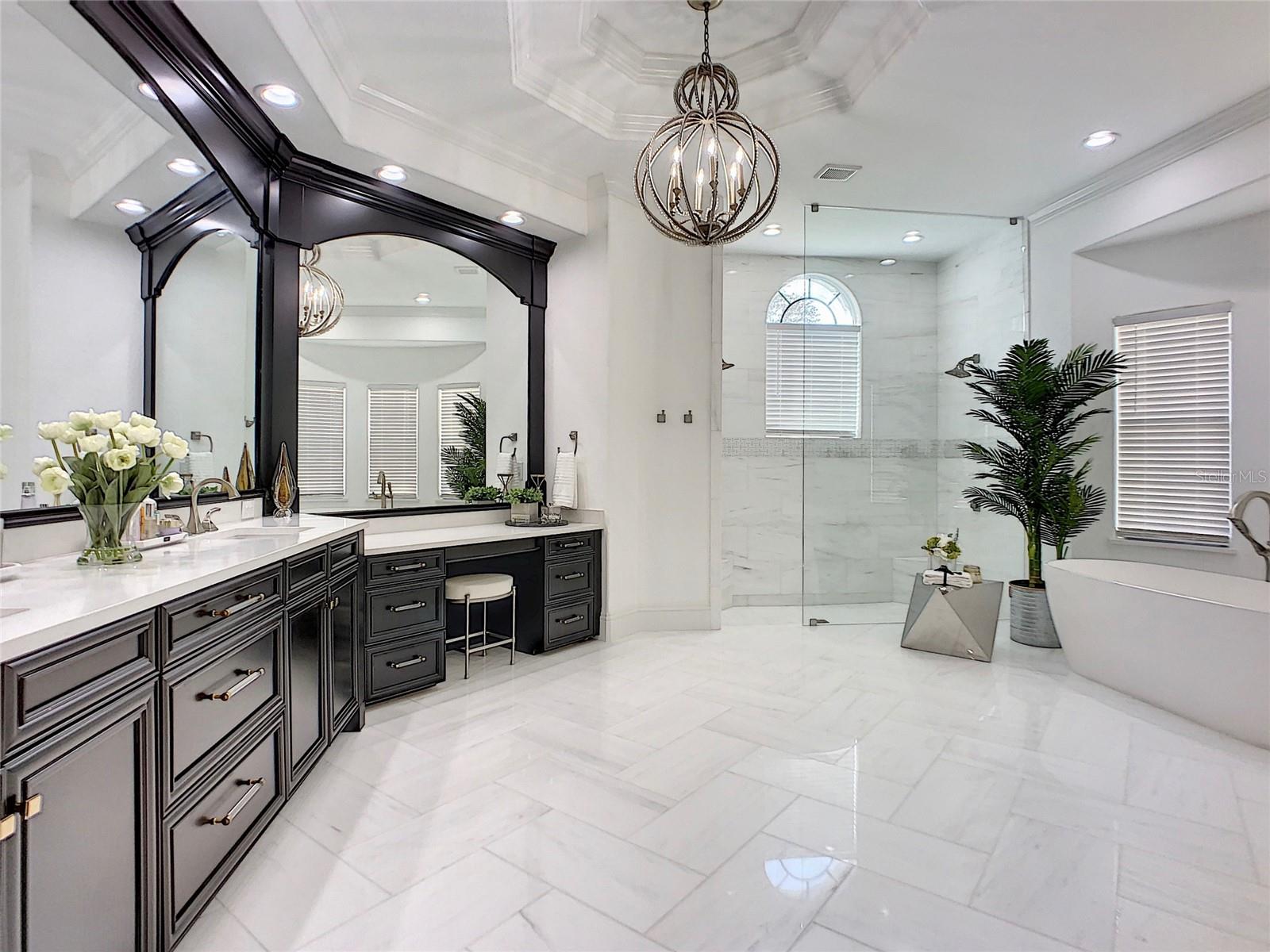 KEENES POINTE - Residential