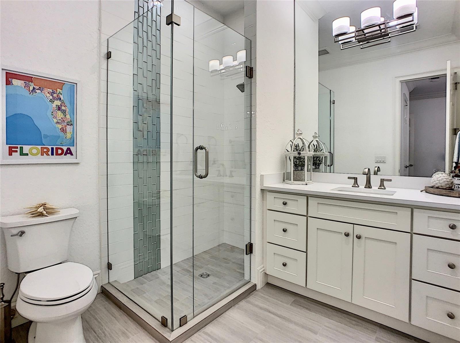 KEENES POINTE - Residential