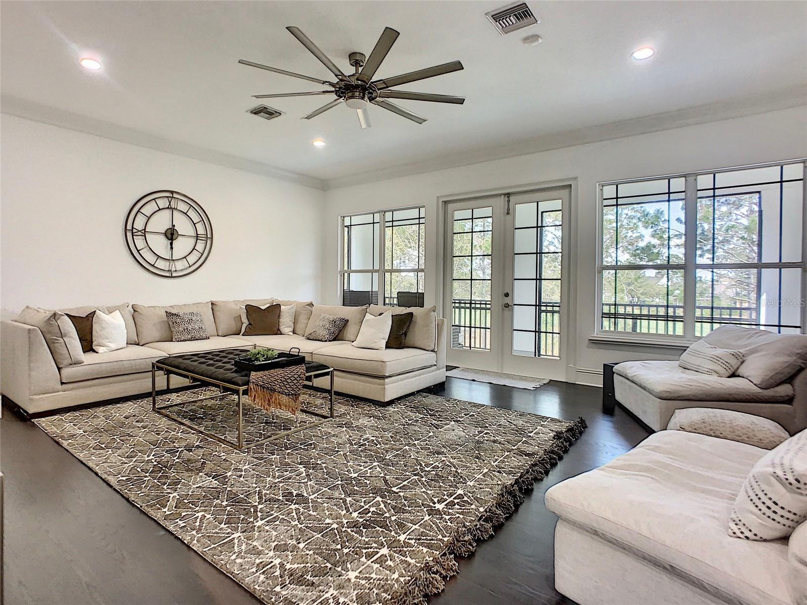 KEENES POINTE - Residential