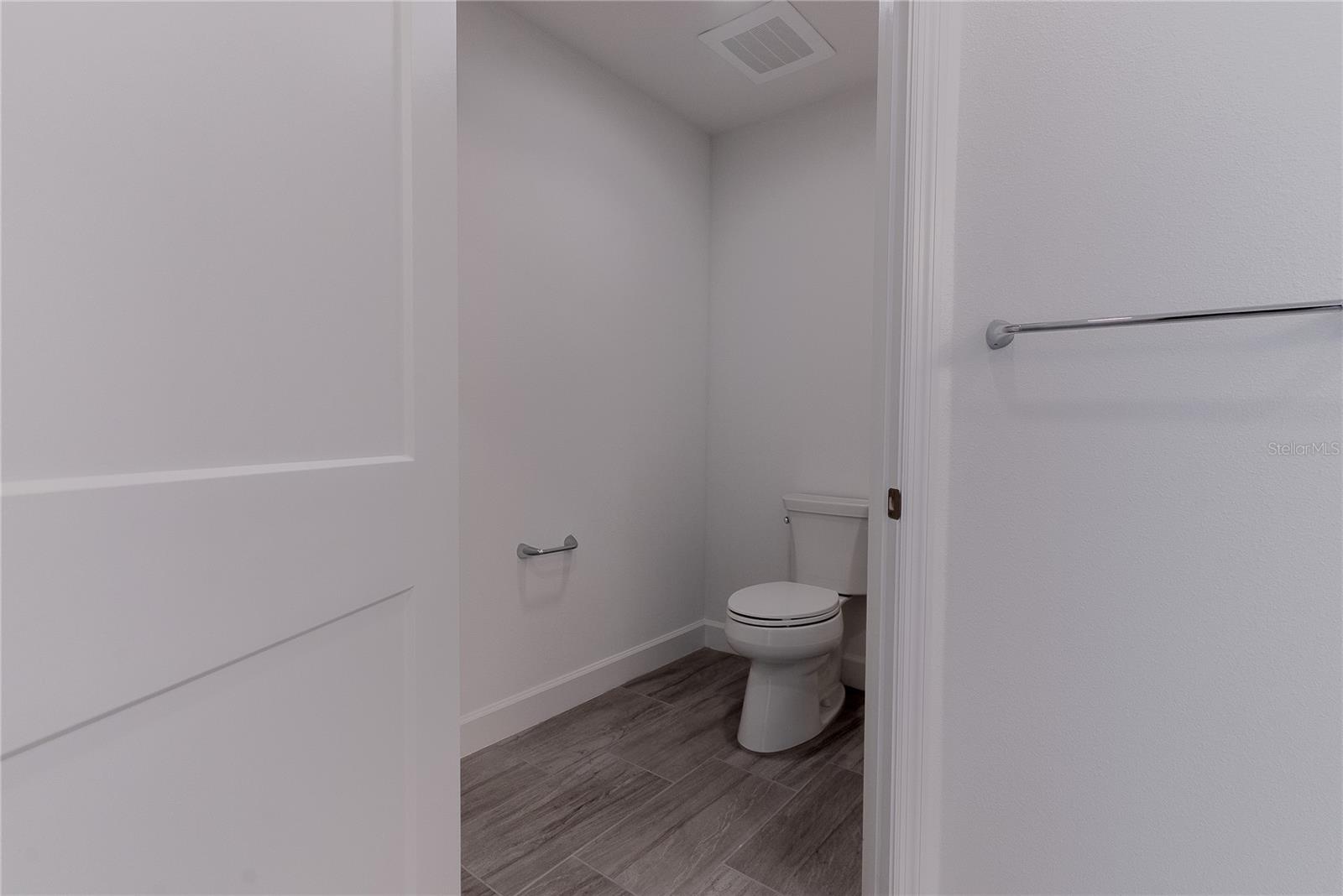 DOLPHIN HARBOUR CONDO - Residential