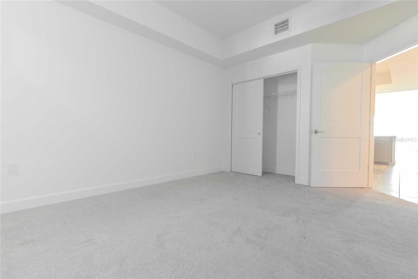 DOLPHIN HARBOUR CONDO - Residential