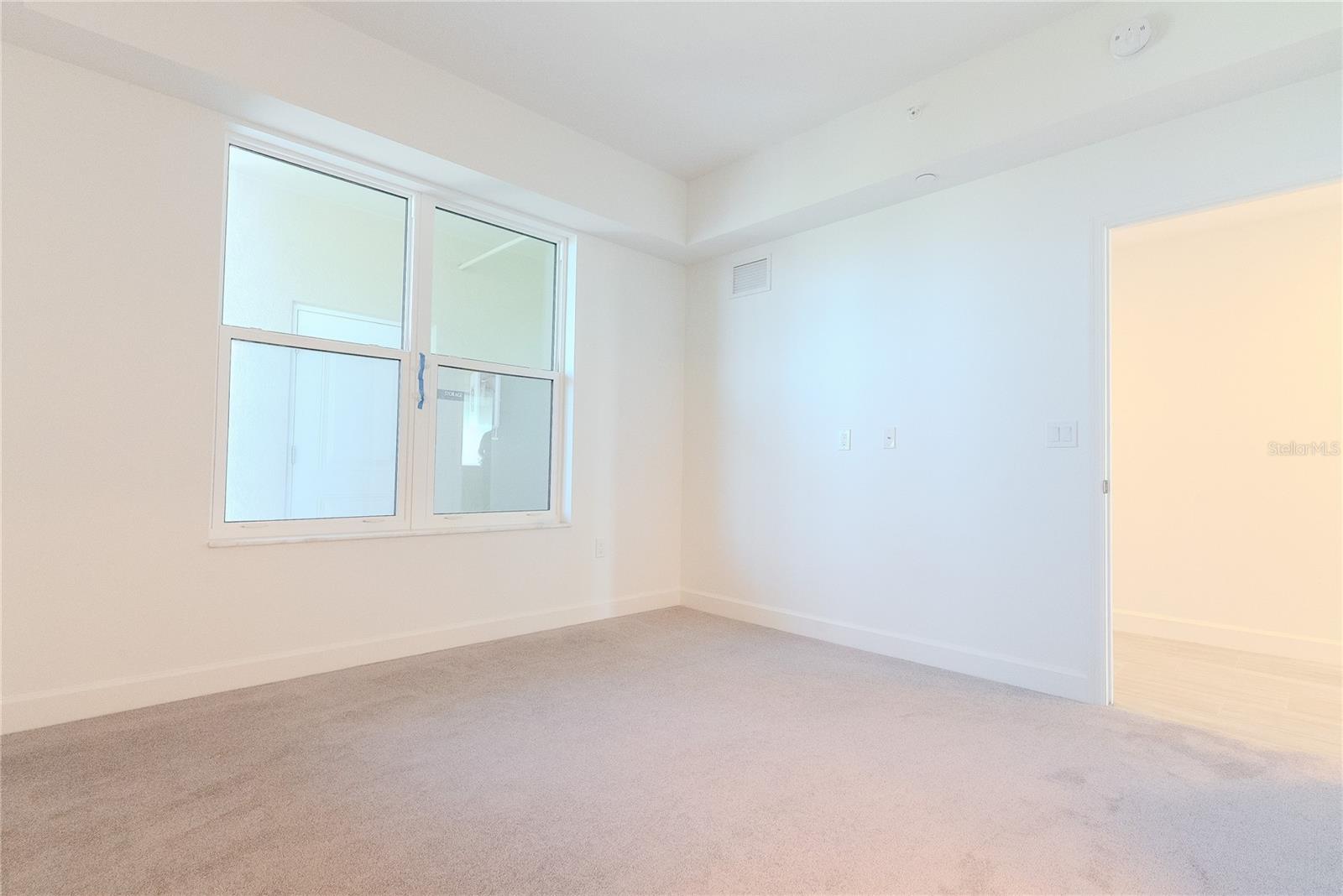 DOLPHIN HARBOUR CONDO - Residential