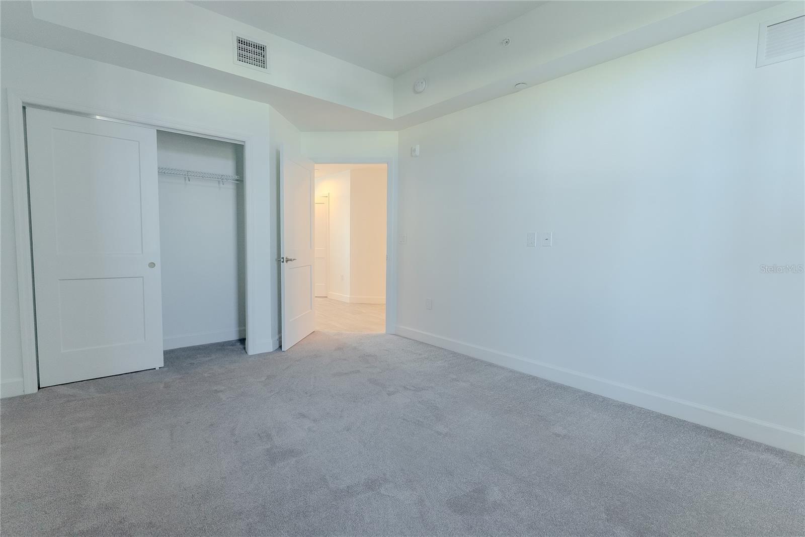 DOLPHIN HARBOUR CONDO - Residential