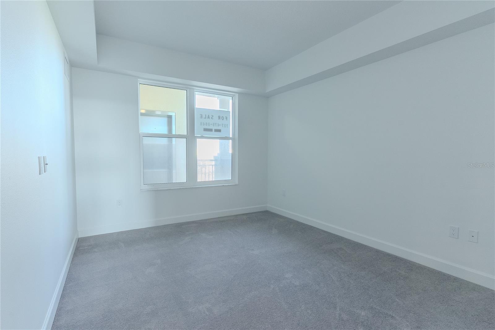 DOLPHIN HARBOUR CONDO - Residential