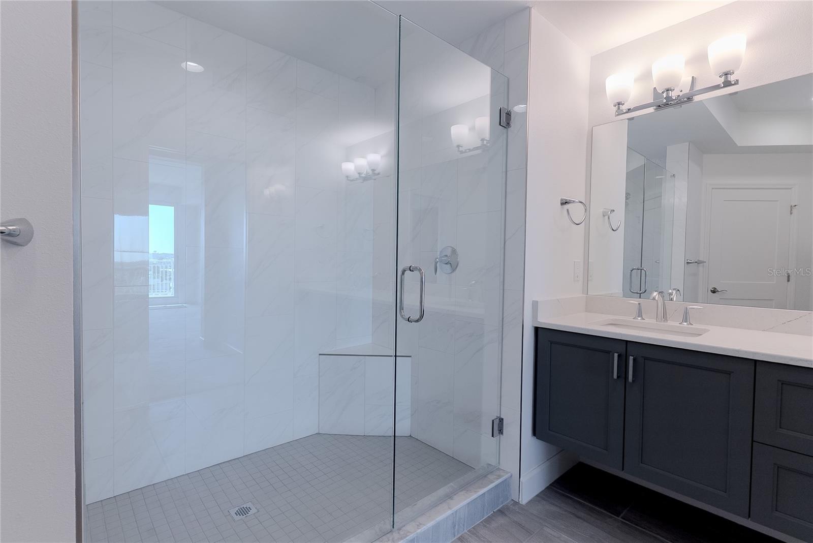 DOLPHIN HARBOUR CONDO - Residential