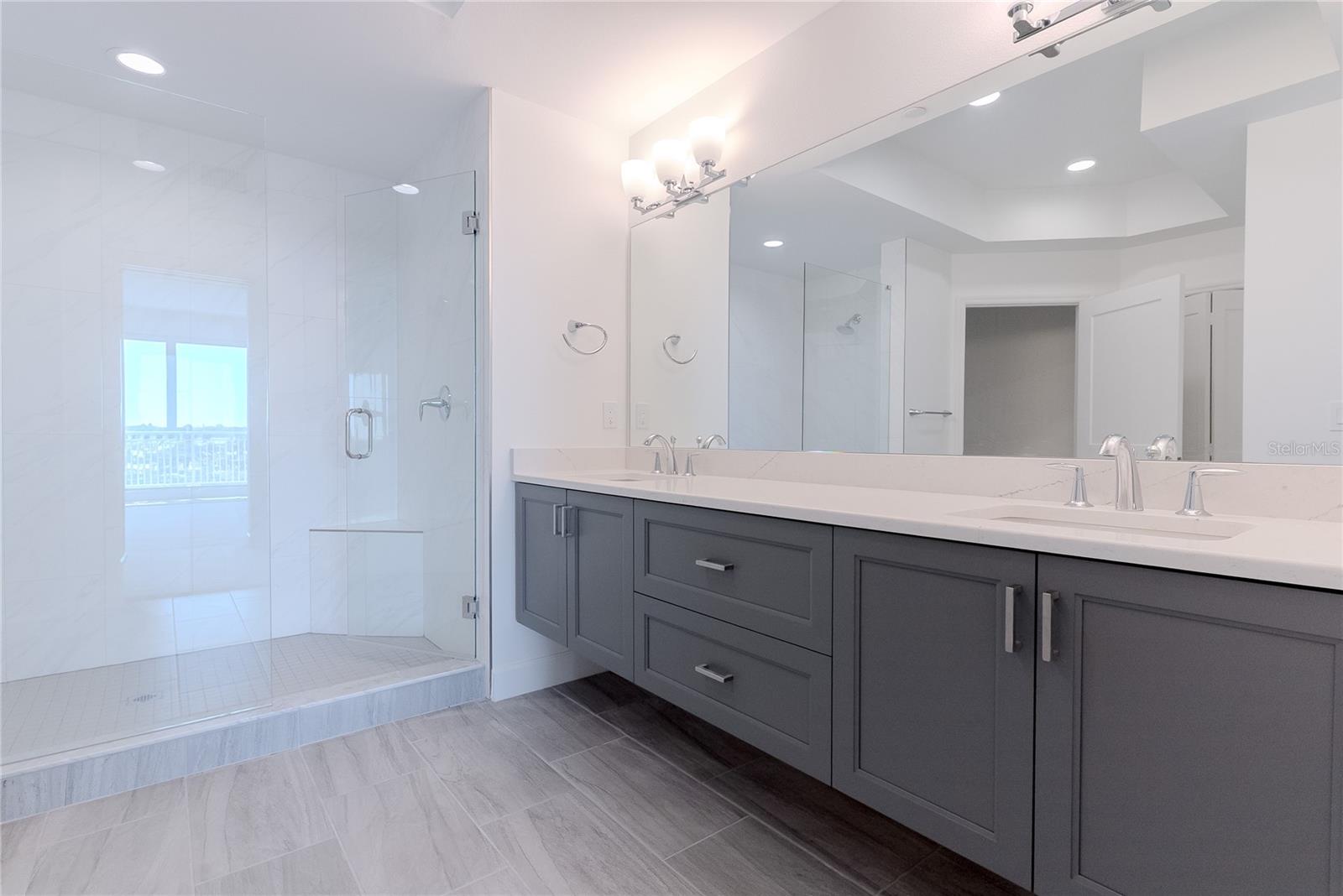 DOLPHIN HARBOUR CONDO - Residential