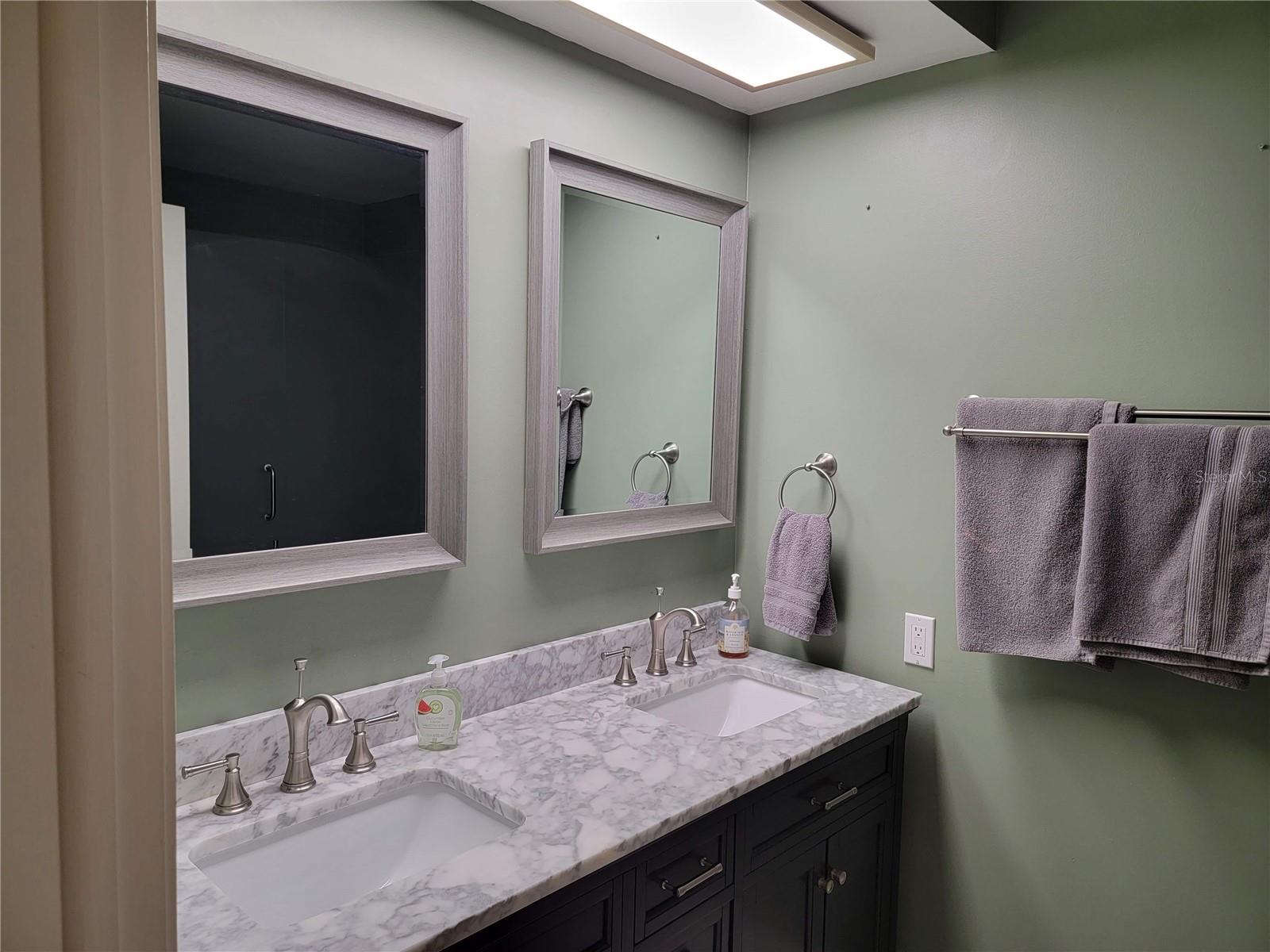 WANDER RESIDENCES OF TIERRA VERDE - Residential Lease