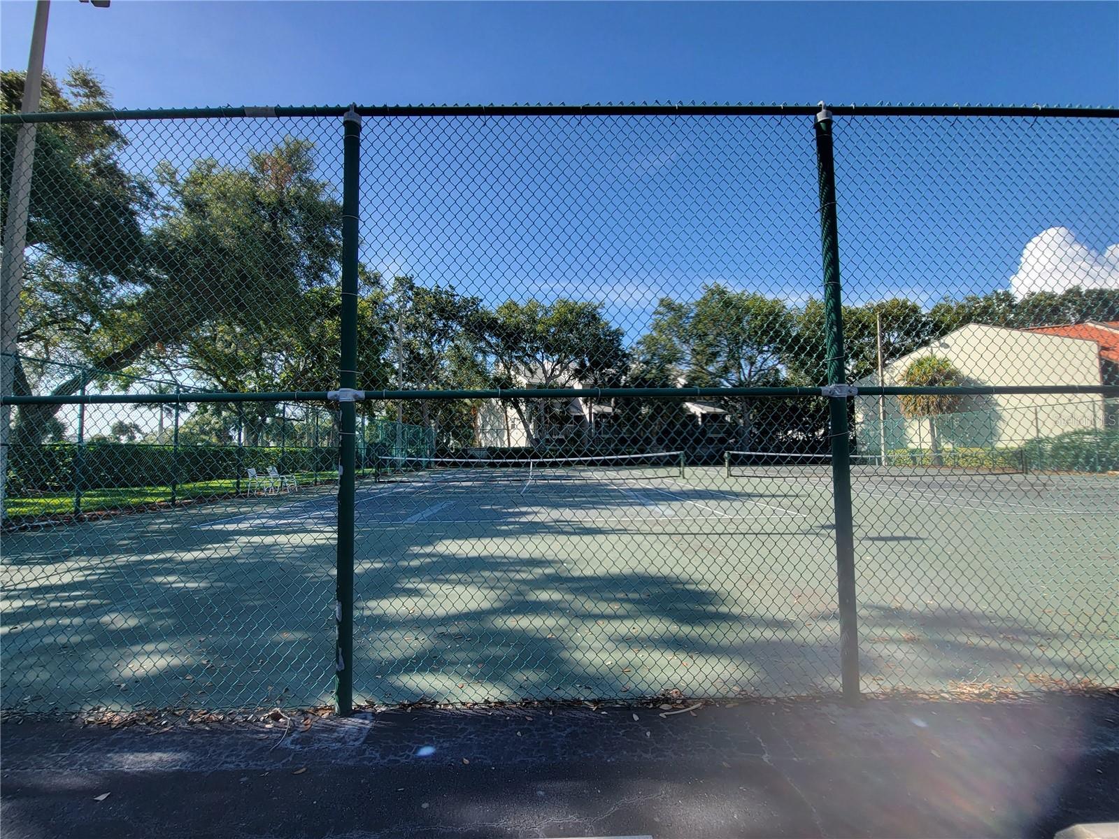 WANDER RESIDENCES OF TIERRA VERDE - Residential Lease