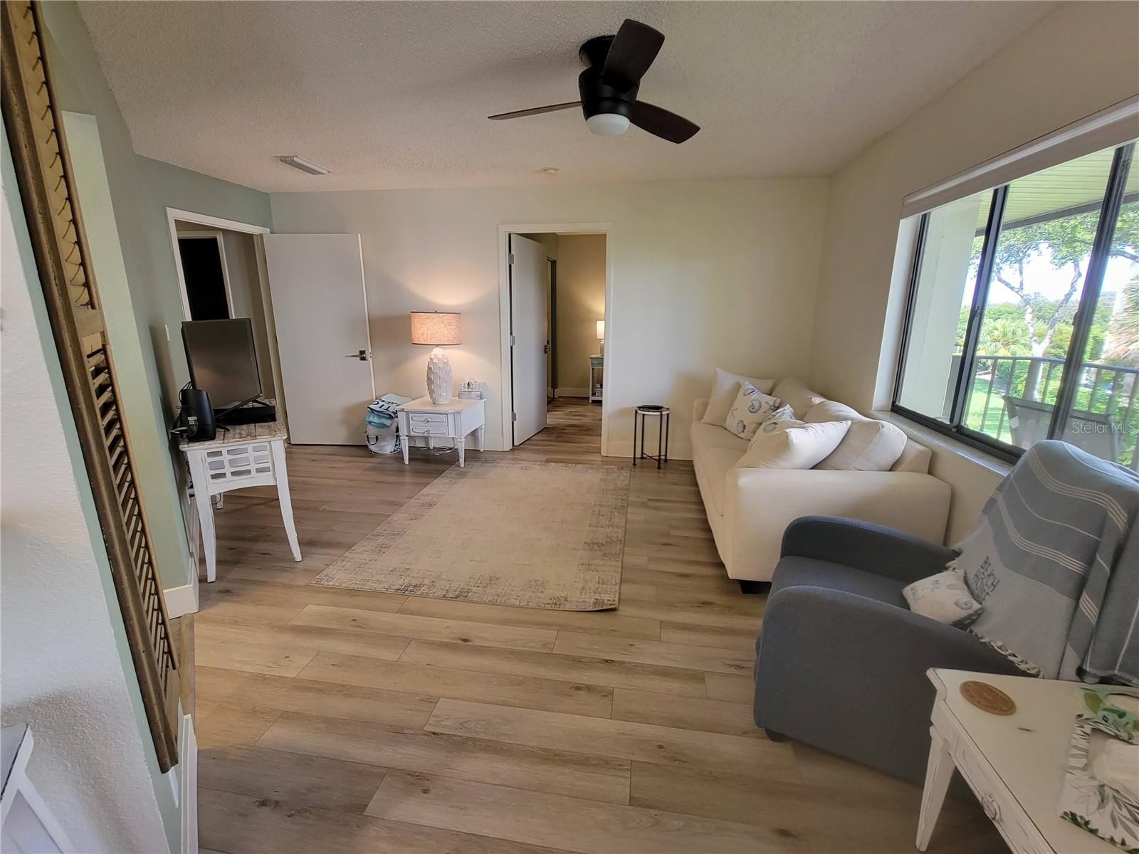 WANDER RESIDENCES OF TIERRA VERDE - Residential Lease