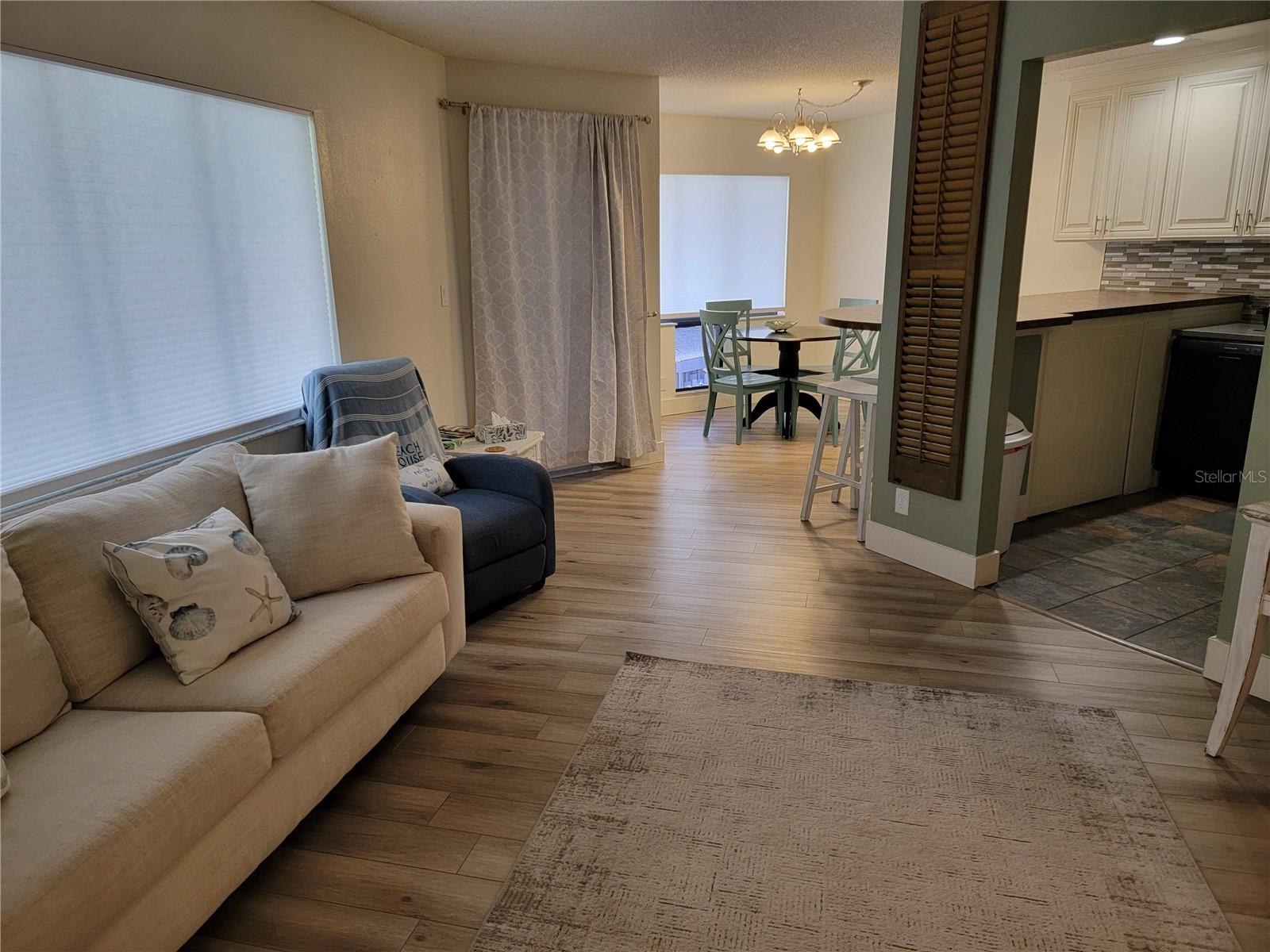 WANDER RESIDENCES OF TIERRA VERDE - Residential Lease