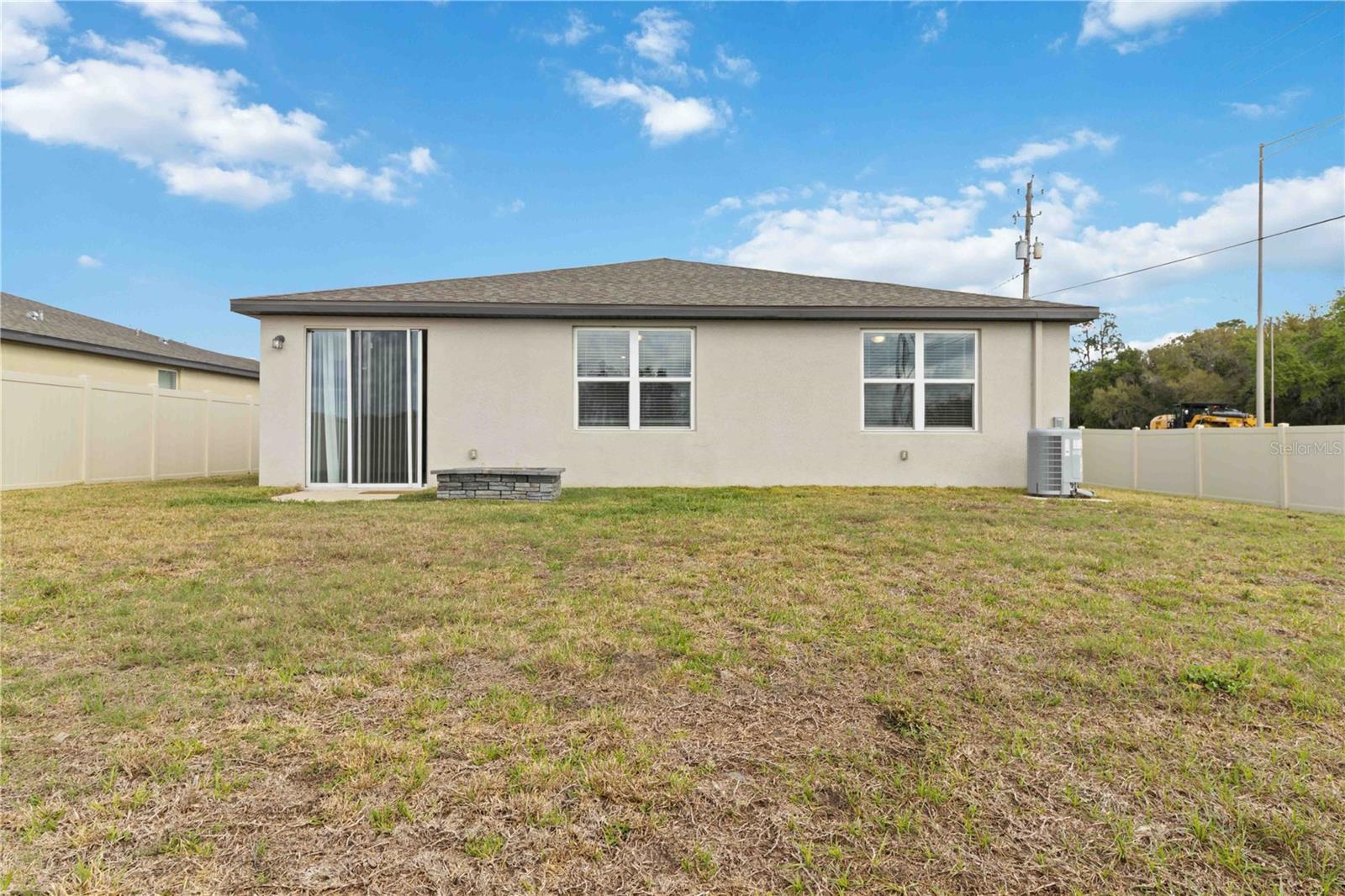 LANTANA GROVE - Residential