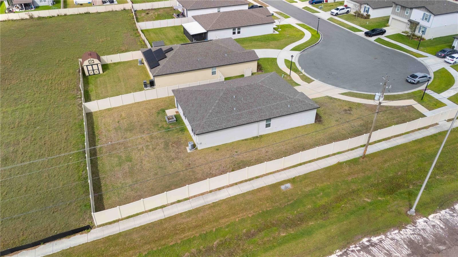 LANTANA GROVE - Residential