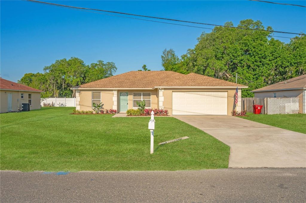 Photo of 909 N Mobley Street, Plant City, FL 33563 (MLS # TB8489940)