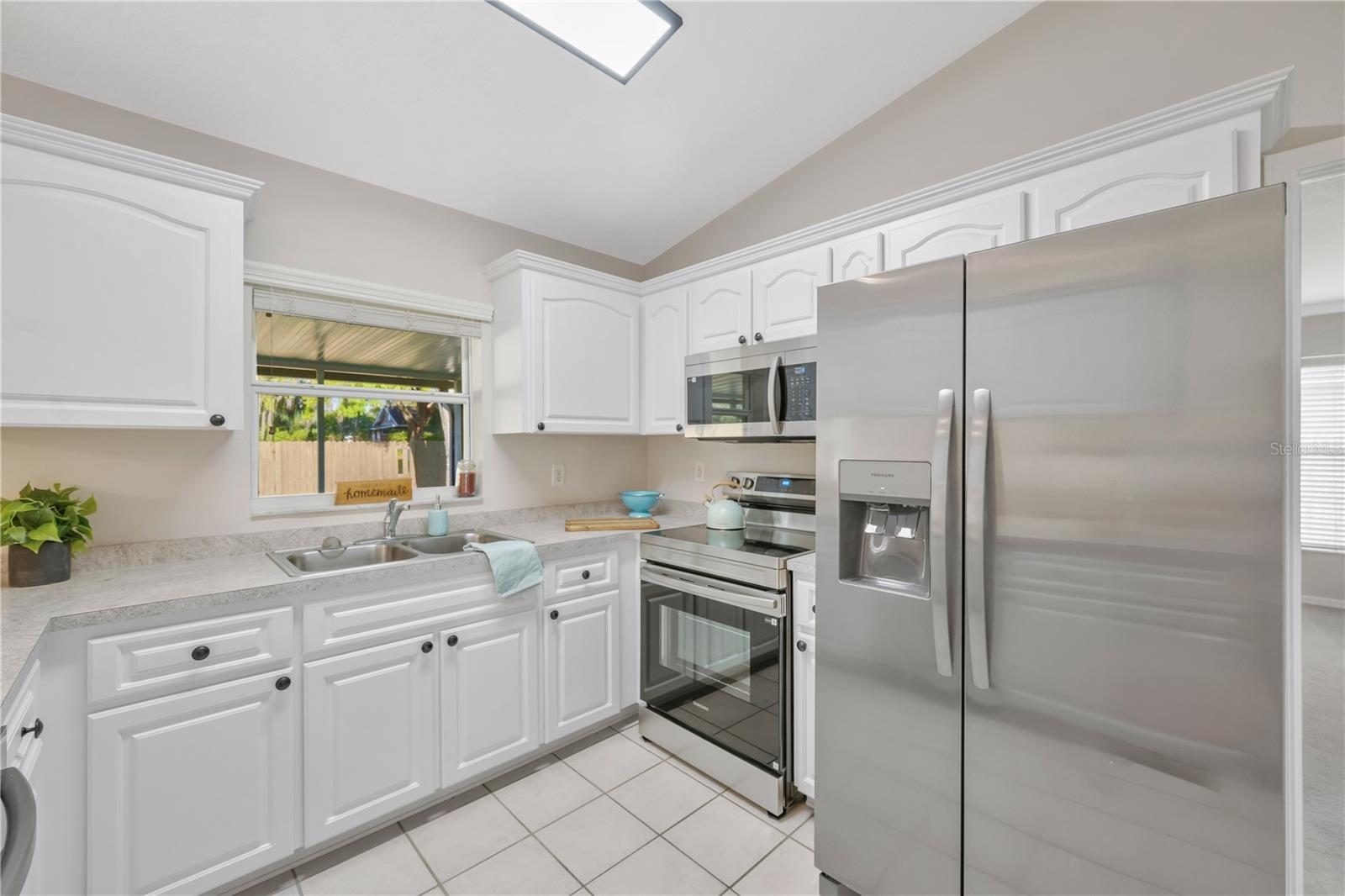 DEVANE ESTATES - Residential