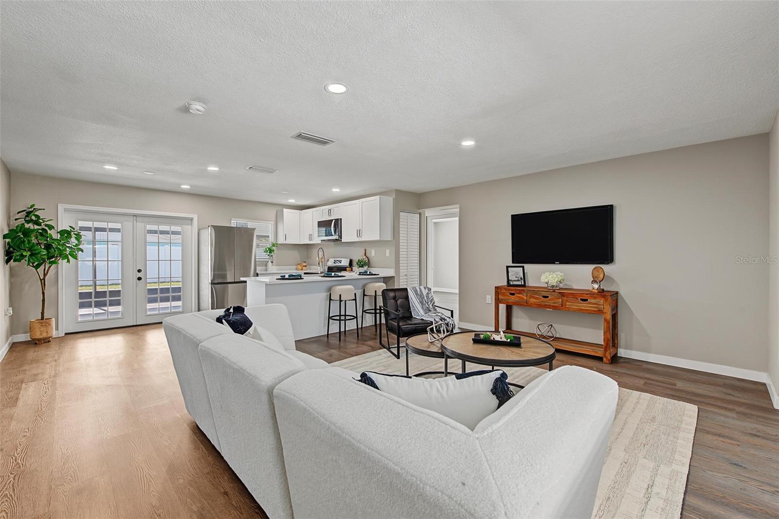 548 FRANDOR PLACE