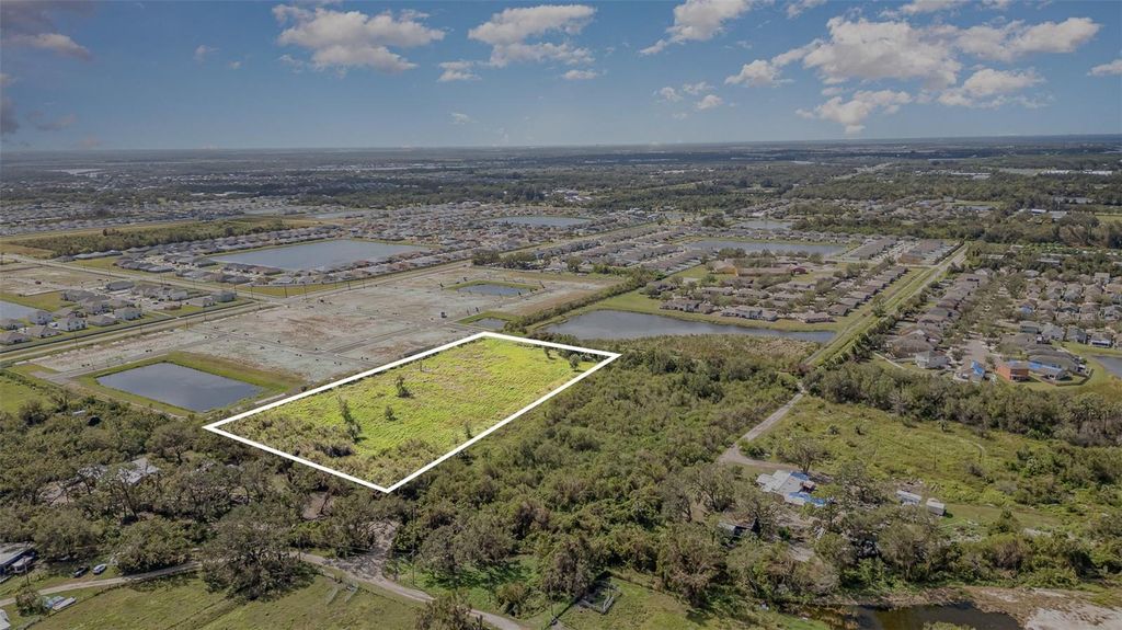 Photo of 1142 SE 12th Street, Ruskin, FL 33570 (MLS # TB8423879)