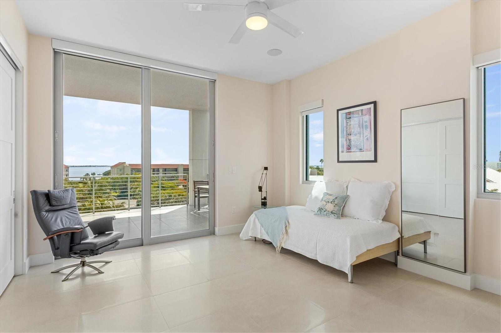 INFINITY ON LONGBOAT KEY - Residential