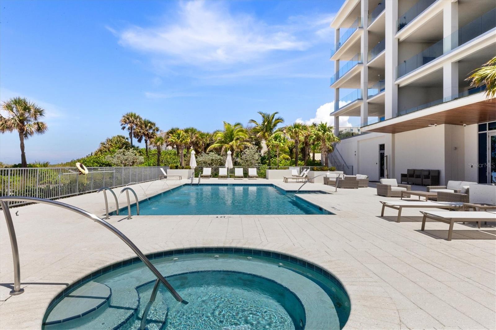 INFINITY ON LONGBOAT KEY - Residential