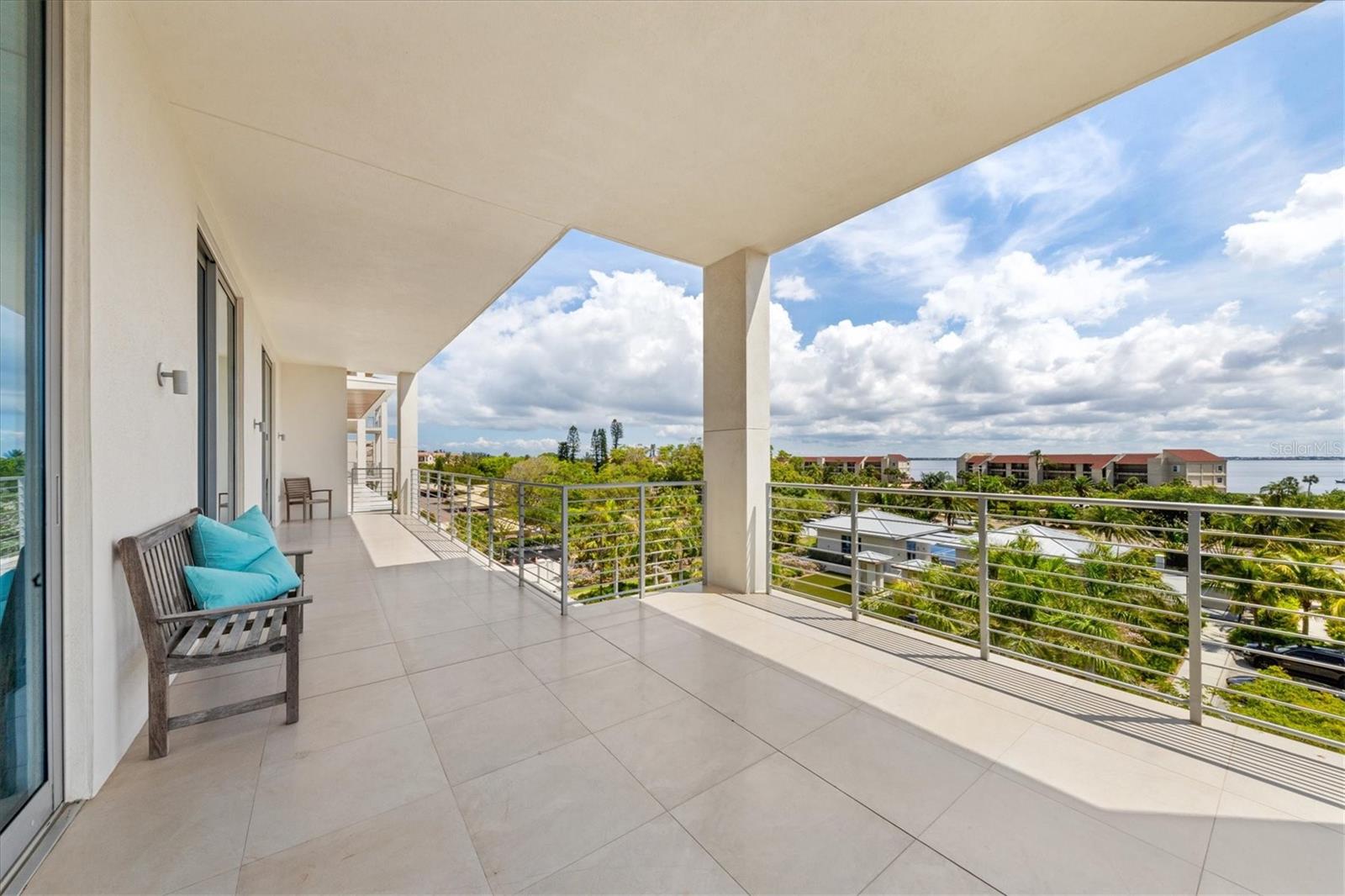 INFINITY ON LONGBOAT KEY - Residential