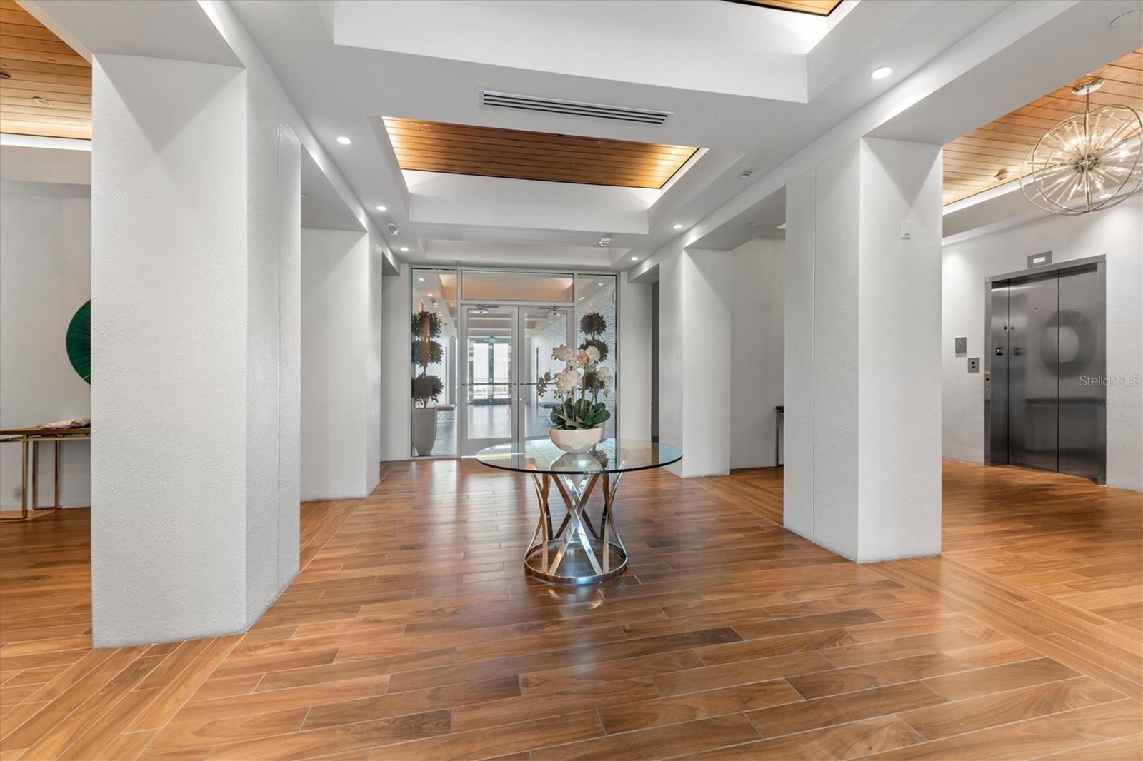 INFINITY ON LONGBOAT KEY - Residential