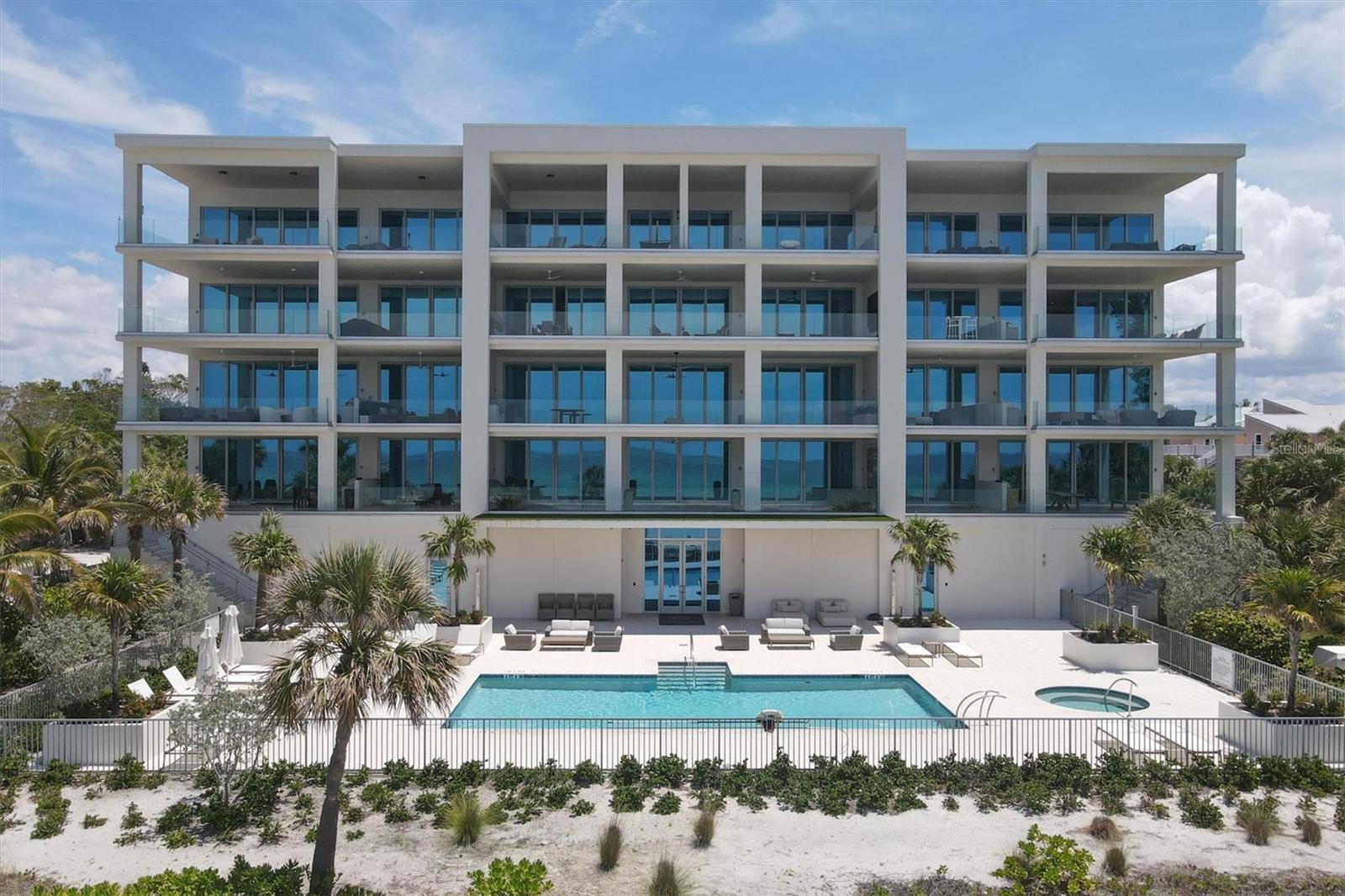 INFINITY ON LONGBOAT KEY - Residential