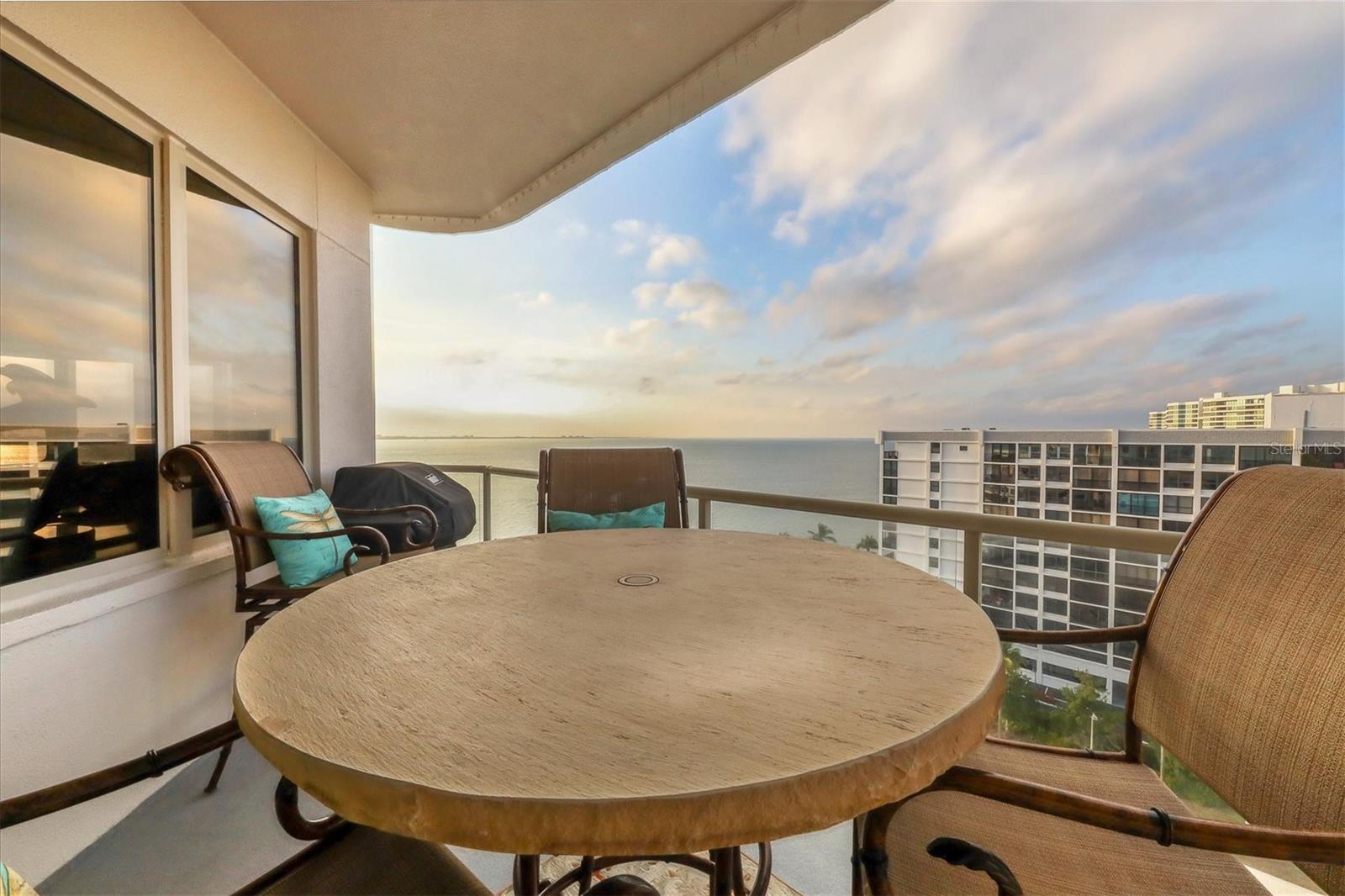 VISTA BAY POINT - Residential