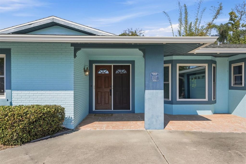 Photo of 6538 Bluewater Avenue, Sarasota, FL 34231 (MLS # A4687723)