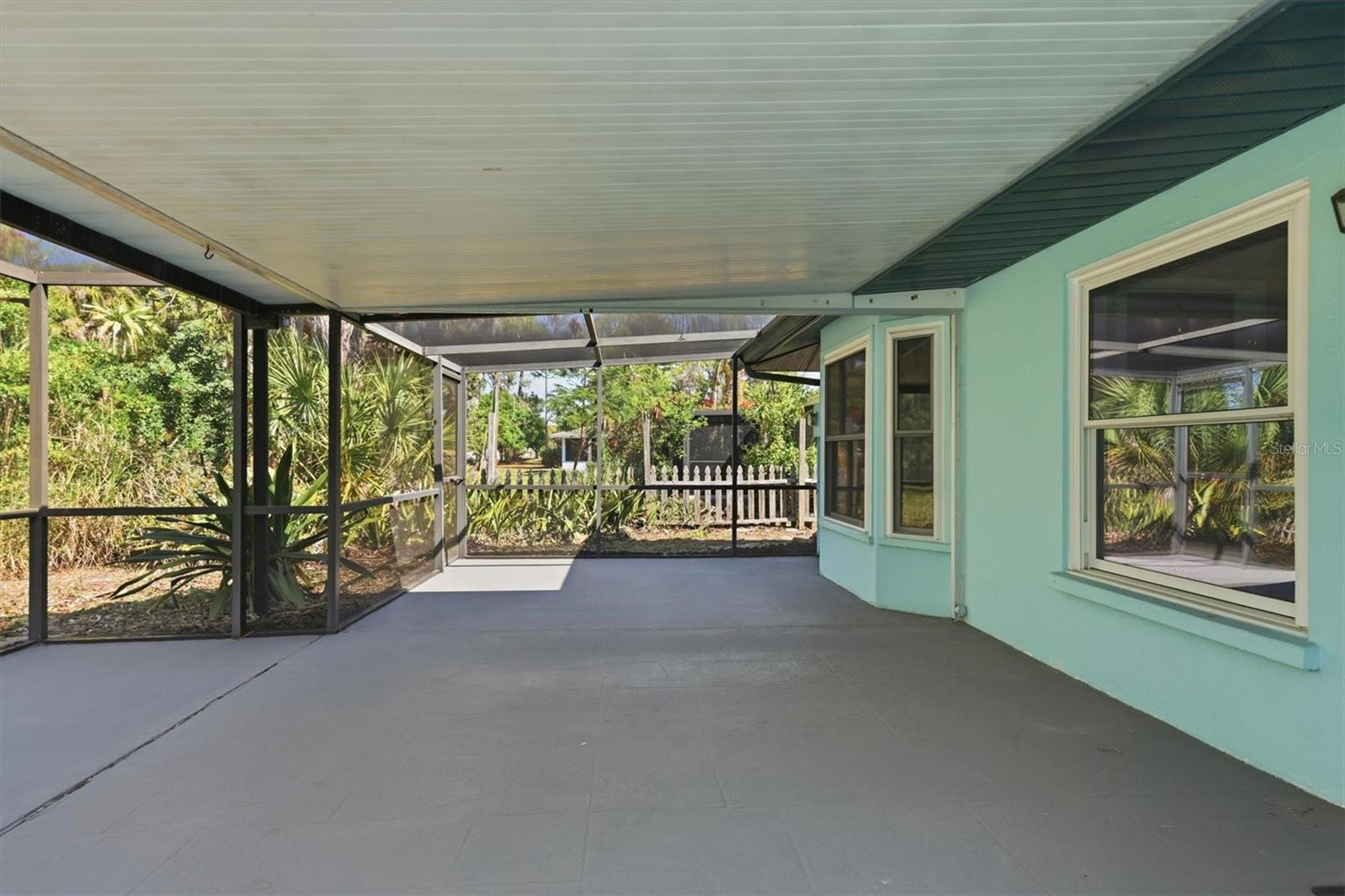 GULF GATE - Residential