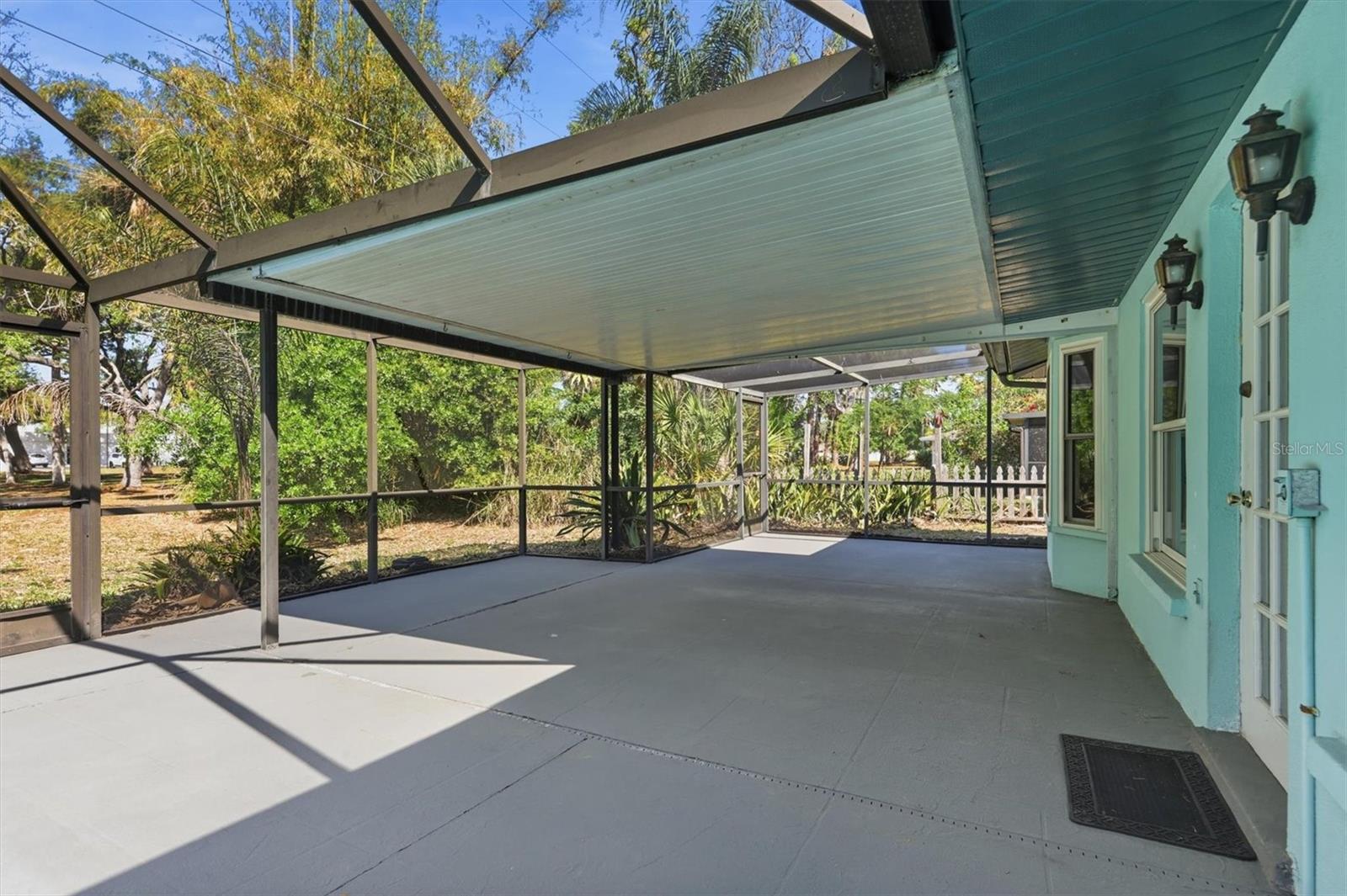 GULF GATE - Residential