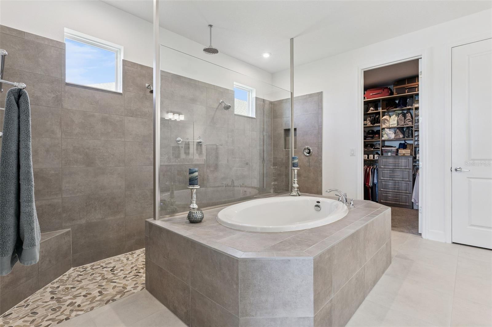 HIGHLAND RANCH/CANYONS PH 6 - Residential