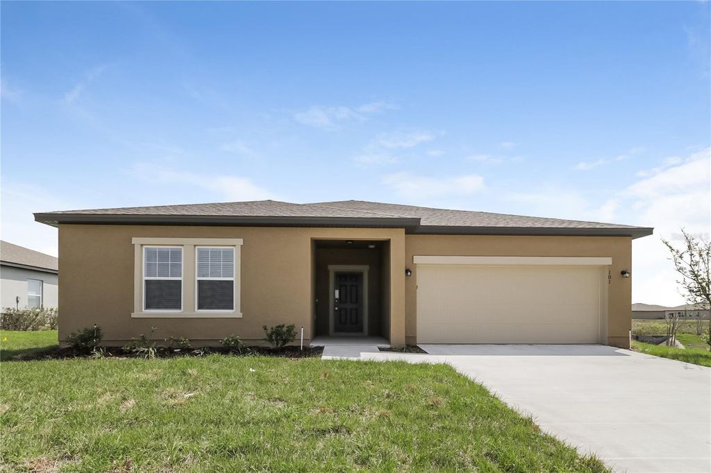 Photo of 101 Hidden Lake Loop, Haines City, FL 33844 (MLS # O6360306)